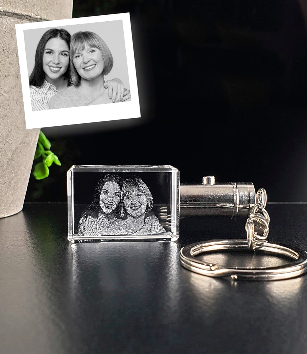 Sleutelhanger met wit lichtje en 3D foto in glas